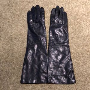 Black leather gloves